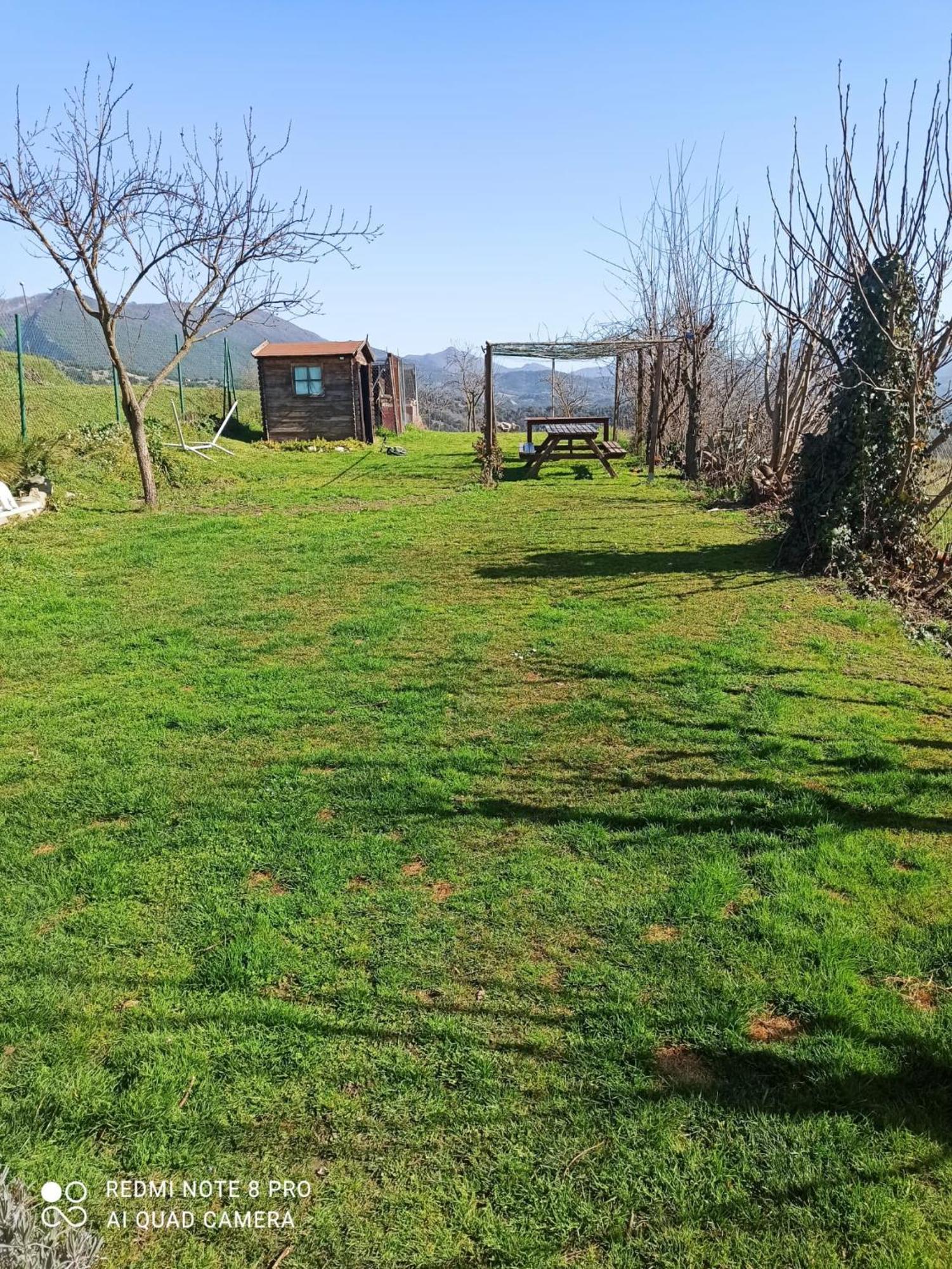 Alojamiento Compartido Cantroncxic San Pedro de Torelló Zewnętrze zdjęcie